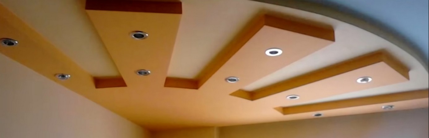 Lichtlinien auf Spannendecken 2026: Minimalismus trifft höchste Funktionalität. Lichtlinien auf Spannendecken 2026: Minimalismus trifft höchste Funktionalität 2026.