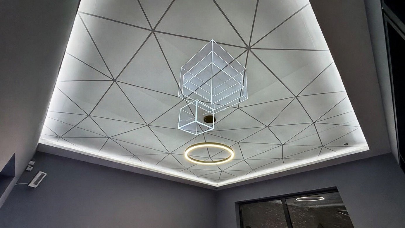 Kommen wir zu den samoregulierenden Materialien für Spanndecken 2026.