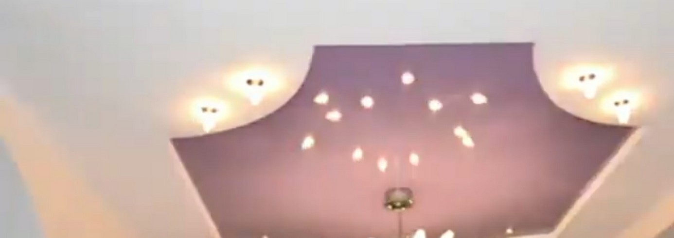 Spanndecken für Ausstellungshallen: Funktionalität trifft Design 2026.