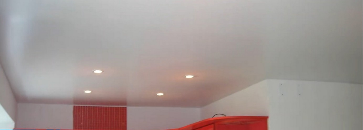 Prognose: Senkung der Preise für Standard-Spanndecken in Nürnberg 2026.