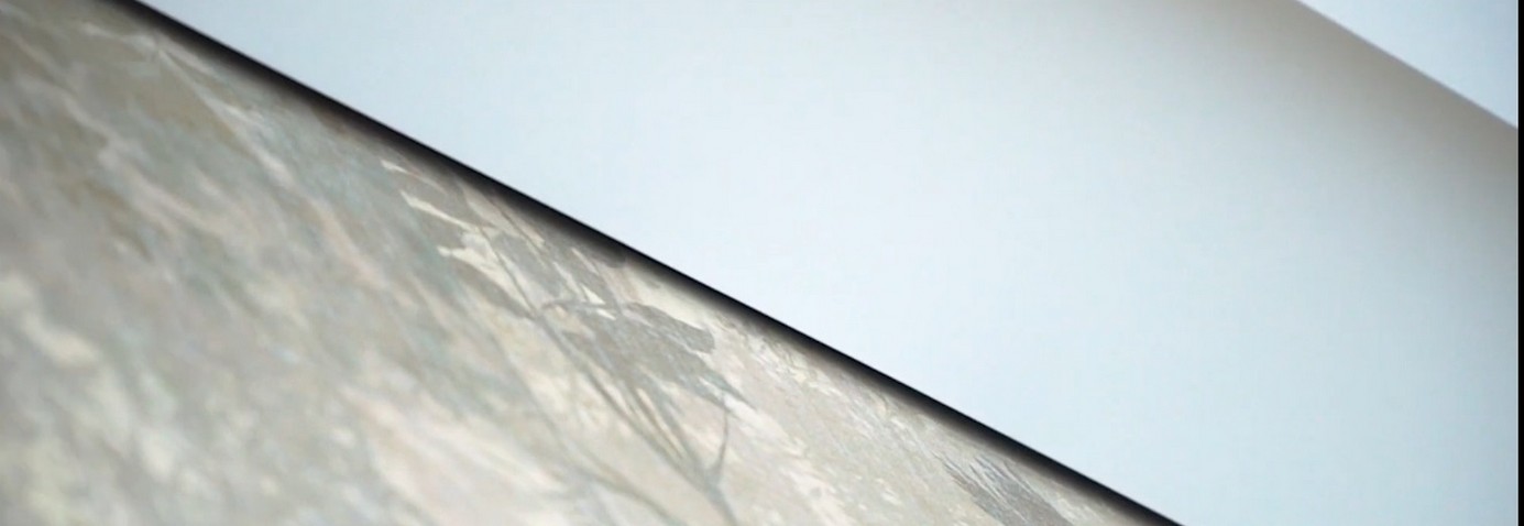 Wie Spanndecken die Akustik in Wohnzimmern verbessern – Dekorchoice in Nürnberg 2026.