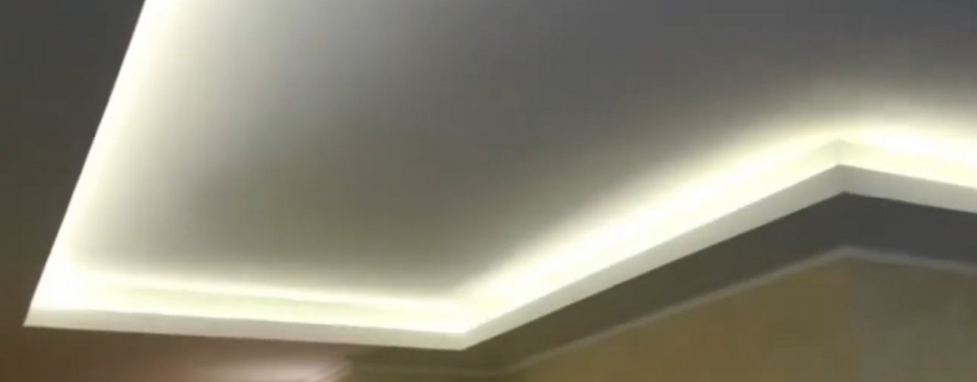 Kostenloser Kalkulator: Spanndecken Preise exakt berechnen.