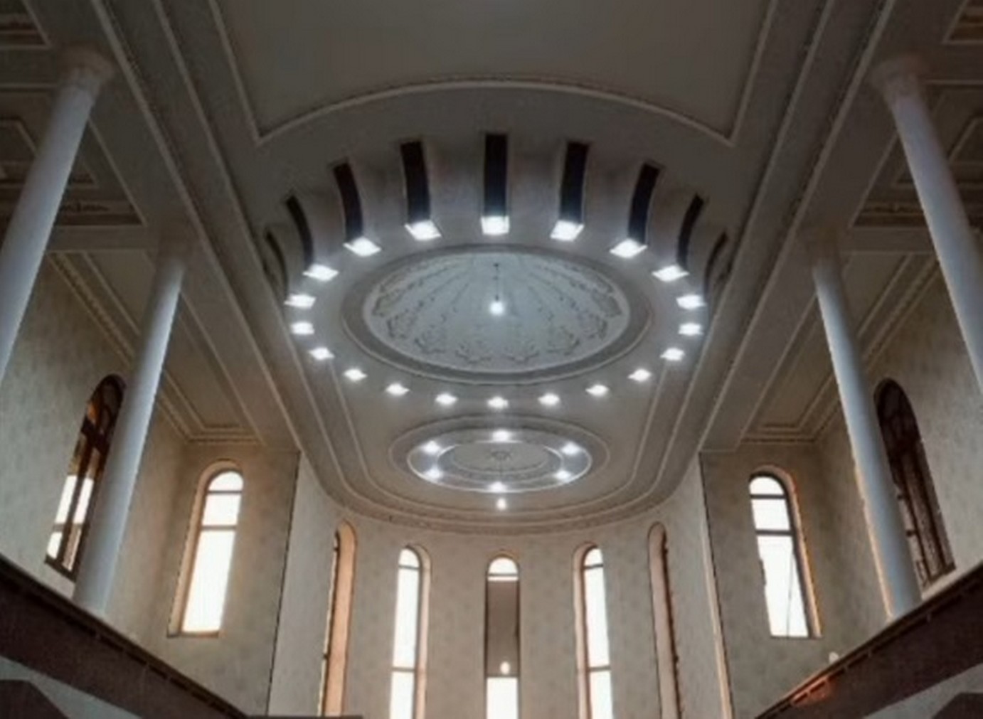 Können Spanndecken in Räumen mit unebenen Wänden verwendet werden? Können Spanndecken in Räumen mit unebenen Wänden verwendet werden 2026?