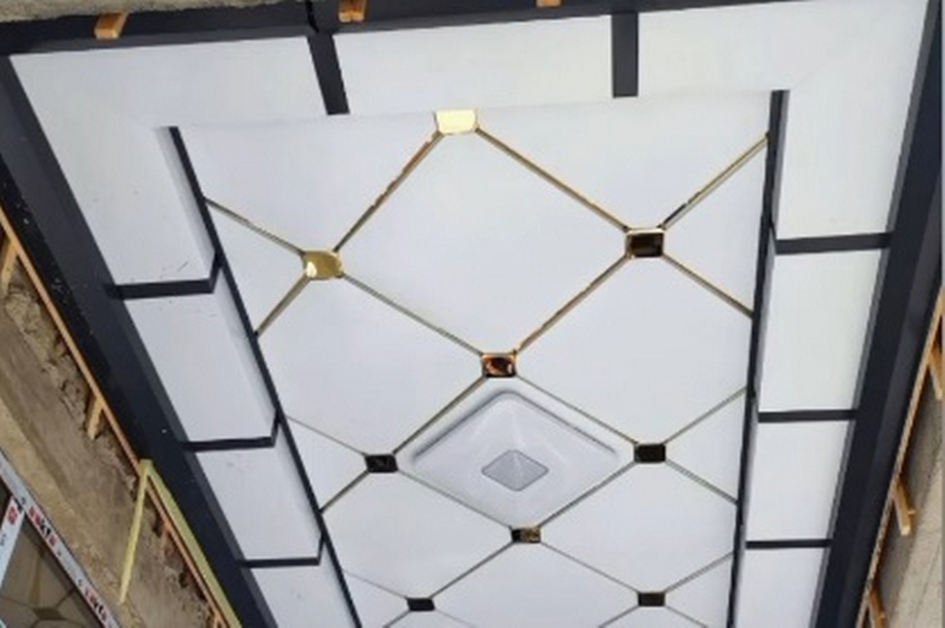 Wie bestellen Sie eine Spanndecke 2026?