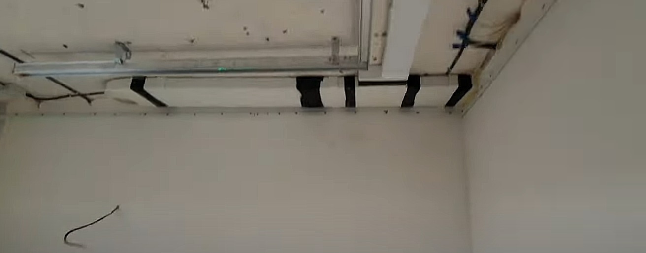Faktoren, die den Preis von textilen Spanndecken beeinflussen.
